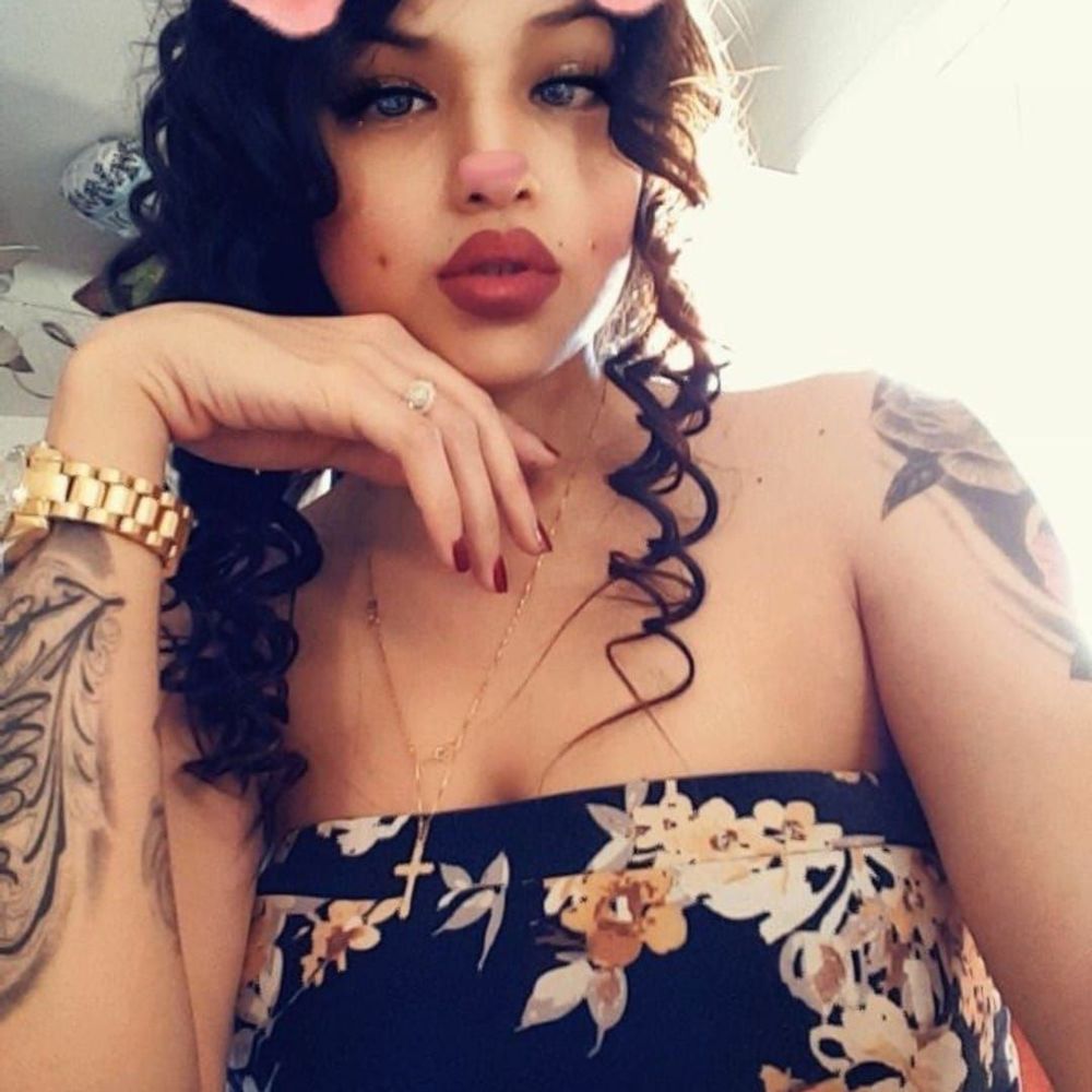 Meet your Posher, Charlean